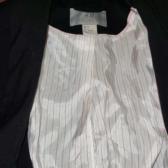 H&M Black Blazer - Picture 8 of 10